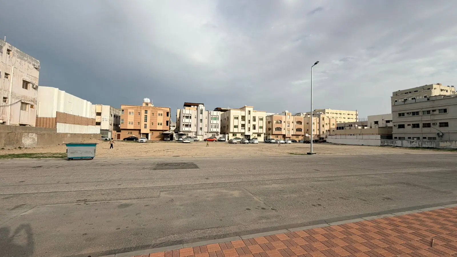 Kunooz Al Dammam auction — campaign photography